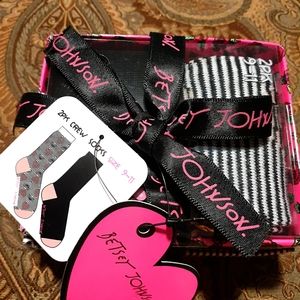 Betsey Johnson sock gift set